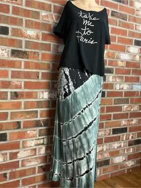 YOUNG, FABULOUS & BROKE TYE DYED MAXI SKIRT & GRAPHIC TEE